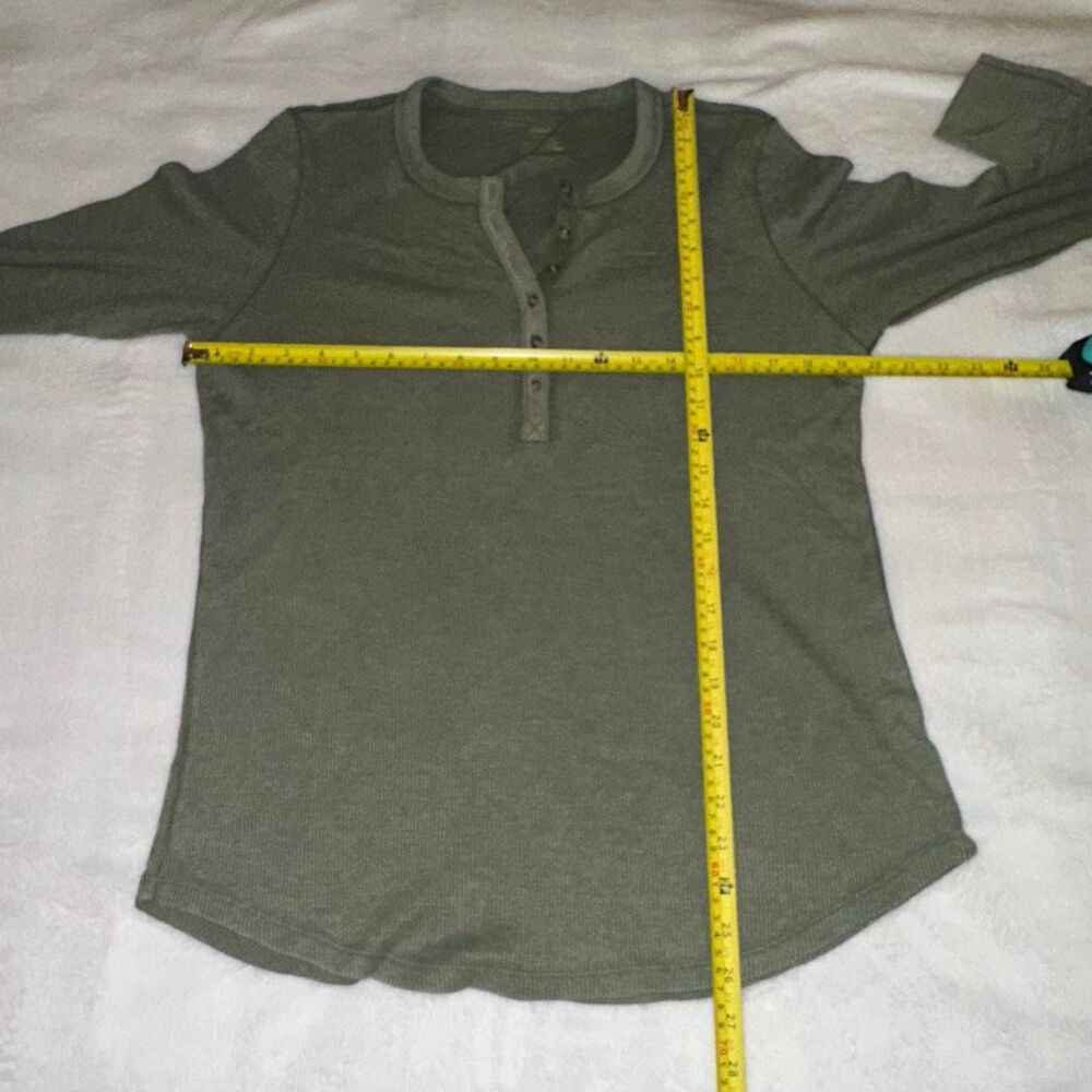 Aerie Women’s XL Henley Shirt Long Sleeve Thermal Waffle Olive Green EUC - Picture 7 of 9